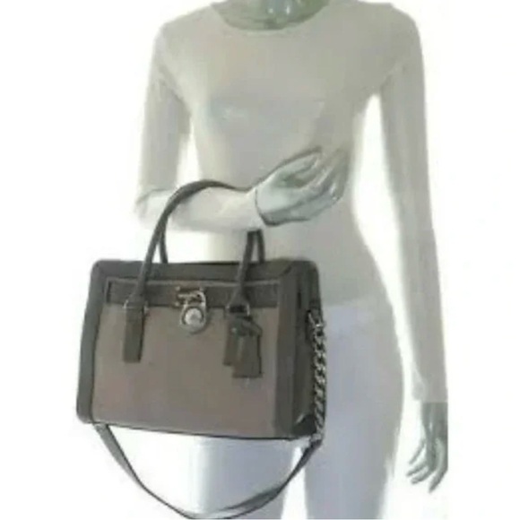 EUC MICHAEL KORS HAMILTON BAG - Picture 7 of 7